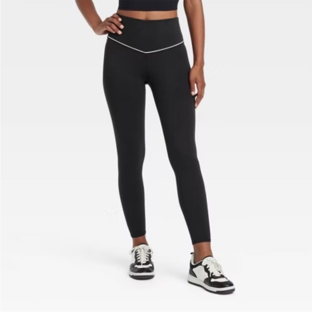 JoyLab Women's High Rise Tipped 7/8 Leggings Black Size M
